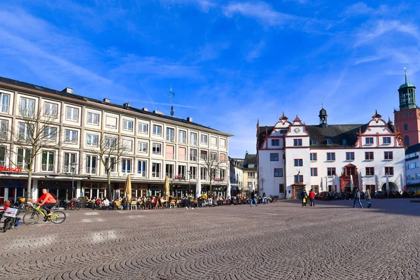 Darmstadt Niemcy Marzec 2020 Rynek Miejski Nazwie Marktplatz Kawiarniami Świeżym — Zdjęcie stockowe