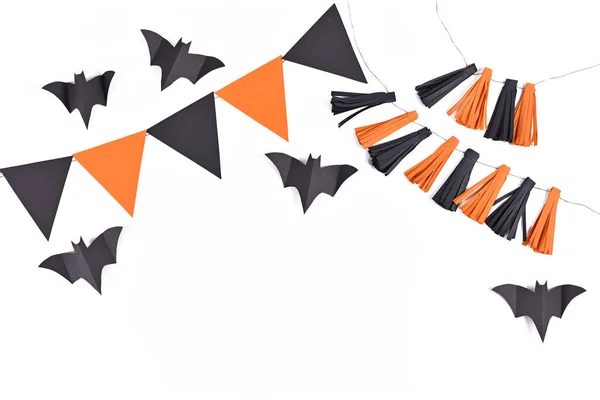 Halloween Pozadí Girlandy Papírových Netopýrů Tradičních Barvách Oranžové Černé Bílém — Stock fotografie