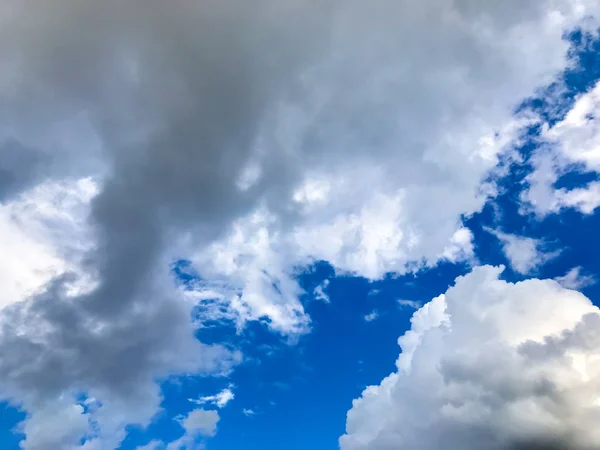 Μπλε Ουρανός Σύννεφο — Φωτογραφία Αρχείου