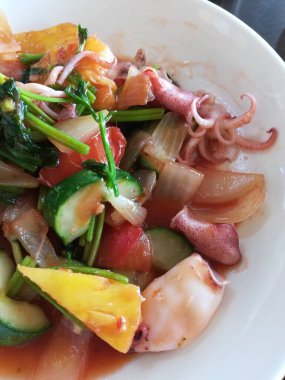 et ve sebze, yemek, kalamar, deniz ürünleri