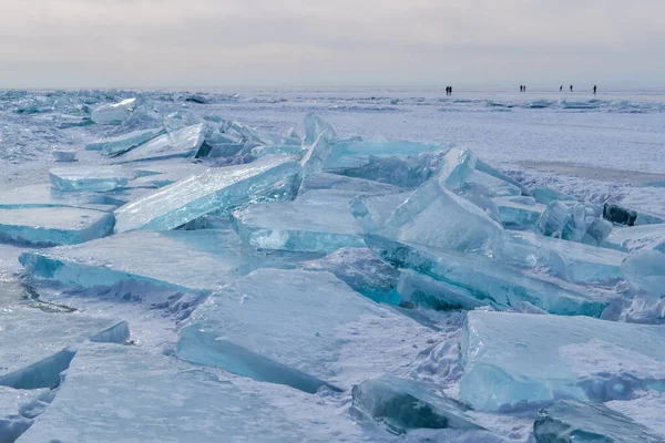 Large Iridescent Crystals Blue White Ice Floes Cracks Glow Light — Stock Photo, Image