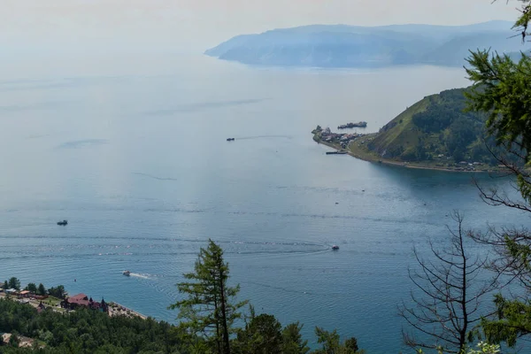 Vue Dessus Des Navires Dans Lac Bleu Baikal Près Des — Photo