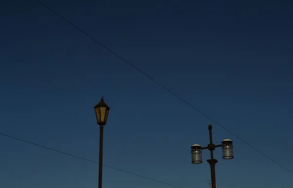 Vieilles Lanternes Décoratives Noires Vintage Avec Verre Sur Piliers Trois — Photo