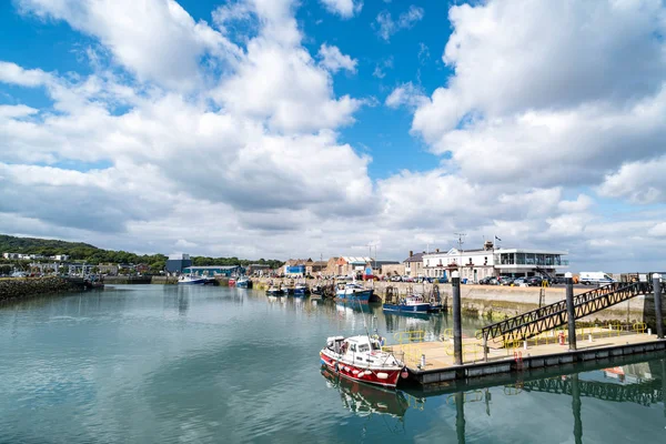 İrlanda, Dublin 'deki Howth Limanı' nda bulunan balıkçı tekneleri.