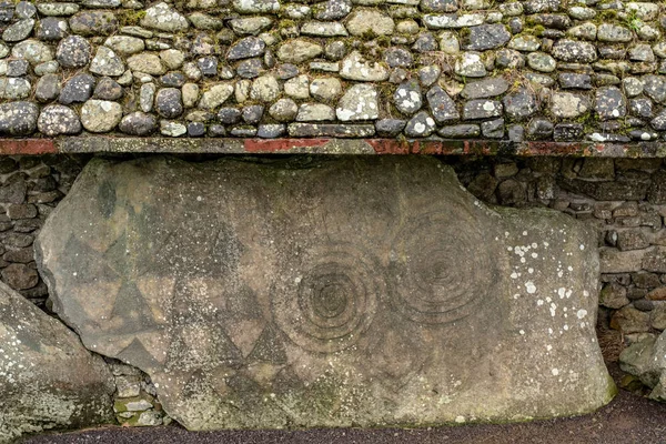 Carved Stone Newgrange Passage Tomb Ireland — Stock Photo, Image
