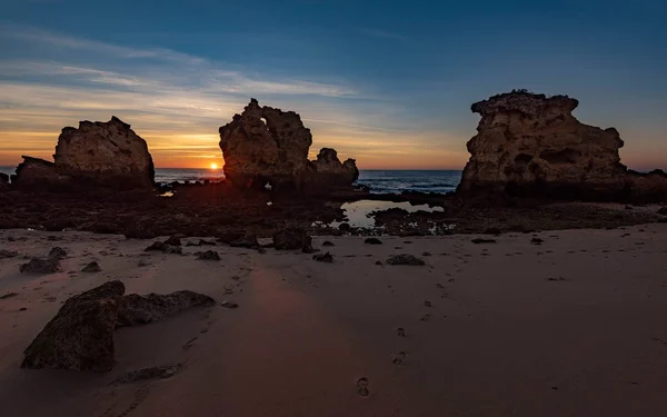 Pedras Nascer Sol Praia Das Arrifes Albufeira Portugal — Fotografia de Stock