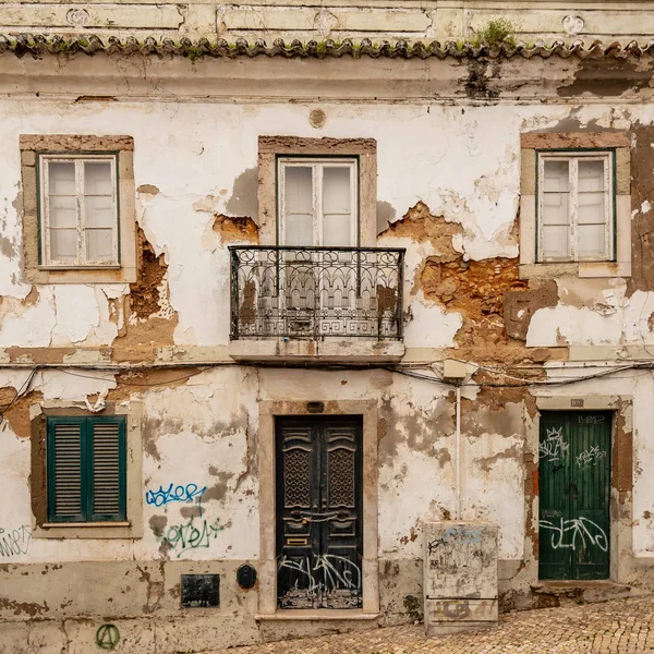 葡萄牙南部海岸拉各斯的老房子 — 图库照片