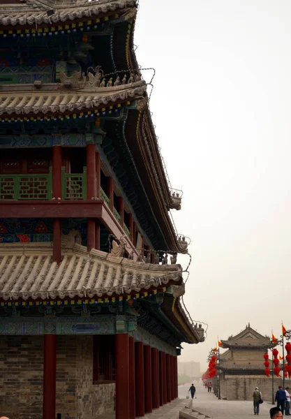 Antigua Torre Día Niebla Xian City Wall Con Pagodas China — Foto de Stock
