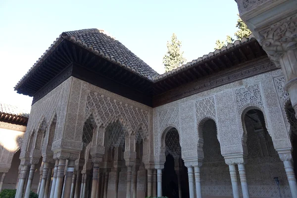 Granada Alhambra Moorish Verbetering — Stockfoto