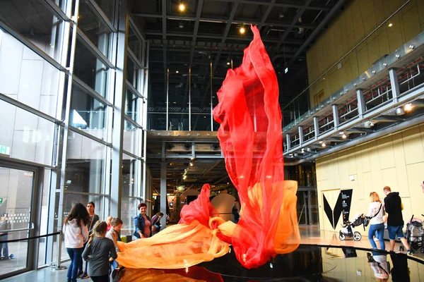 Varşova, Polonya-Temmuz 14, 2018: Büyük bilim merkezi. Etkileşimli Çocuk Müzesi geliştirme.