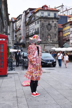 Porto, Portekiz - Temmuz, 20, 2018: Ribeira bölge, Portos eski turizm alanı.