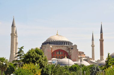 Ayasofya eski bir Ortodoks ataerkil bazilikası, daha sonra cami, şimdi de İstanbul, Türkiye 'de bir müze.