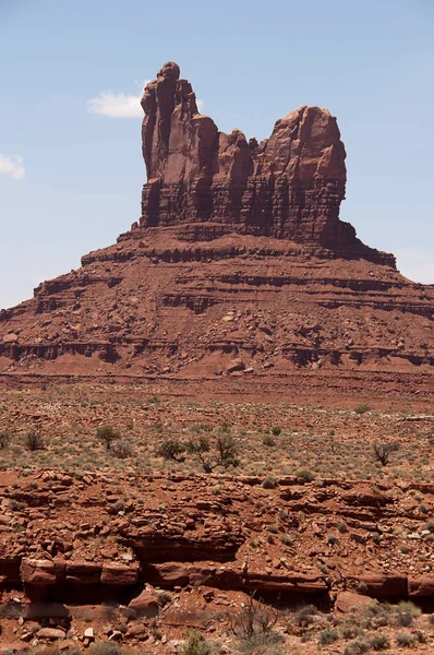 アメリカ ユタ州のコロラド高原の地域であるモニュメントバレーにある有名な砂岩の支流のいくつか — ストック写真