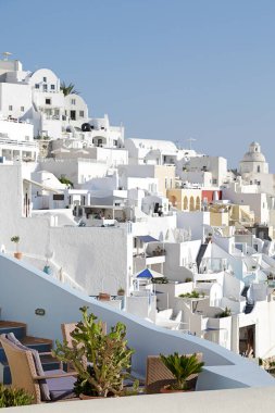 Yunanistan 'ın Santorini adasındaki Fira kasabasının manzarası