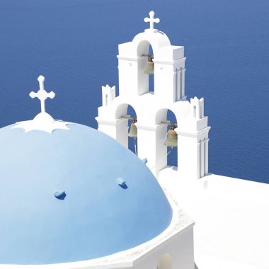 Mavi Kubbe Aziz Spirou Kilisesi Yunanistan 'ın Santorini adasında Firostefani' de yer almaktadır.