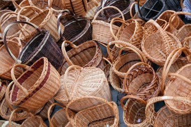 Söğüt çubukları, Bzince kapsülü Javorinou, Slovensko 'dan sepet üretimi