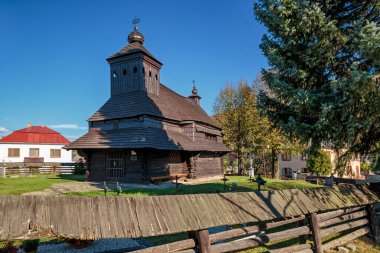 Ulicske Krive, Yunan Katolik tahta tapınağı Başmelek Michael, Slovakya.