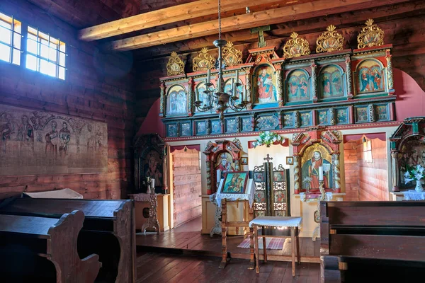 Svidnik Freilichtmuseum Holzkirche Nova Polianka Innenraum Slowakei Holz Tempel Kirche — Stockfoto