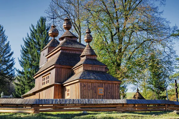 希腊天主教木制教堂Basil Great Unesco Bodruzal Slovakia — 图库照片