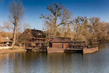 Su değirmeni, Kolarovo, nehir, Vah, Slovakya