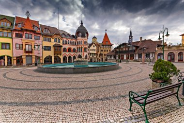 Avrupa karesi, Komarno, Slovakya.