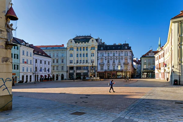 Hlavne Square Stora Torget Bratislava Slovakien — Stockfoto