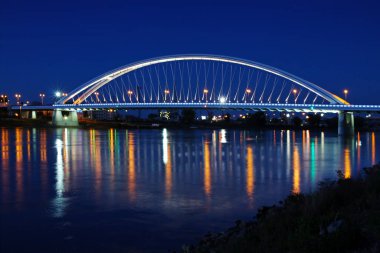 Köprü, Apollo, Tuna Nehri, Bratislava, Slovakya.