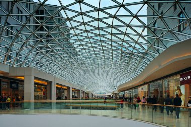 Eurovea alışveriş merkezi, modern bina, iç yapı, Bratislava, Slovakya, Eurovea binası, modern mimari, dükkan, alışveriş merkezi