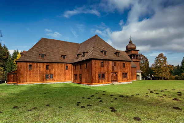 Svaty Kriz Protestancki Drewniany Kościół Słowacja — Zdjęcie stockowe