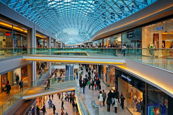 Eurovea alışveriş merkezi, modern bina, iç yapı, Bratislava, Slovakya, Eurovea binası, modern mimari, dükkan, alışveriş merkezi