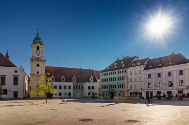 Coronavirus, Main Square, Old Town Hall, Roland Fountain, Bratislava, Slovakya.