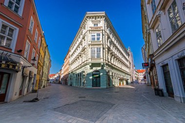 Coronavirus, Panska Caddesi, Schne Naci Heykeli, Korzo, Bratislava, Slovakya yüzünden bomboş şehir.