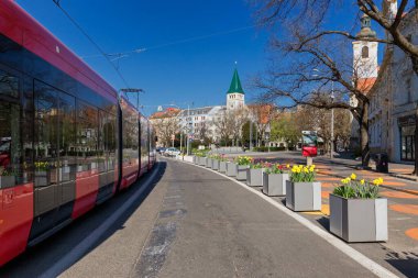 Koronavirüs salgını sırasında SNP Meydanı, Bratislava, Slovakya.
