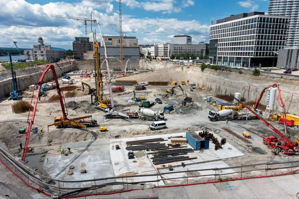 Alışveriş merkezi Eurovea 2, Bratislava, Slovakya.