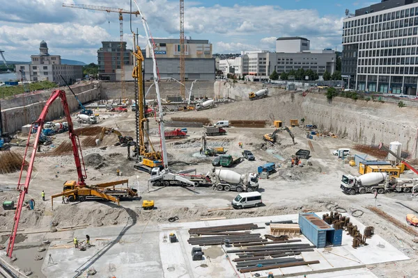 Eurovea 2 binasının inşaatı, binanın temelleri, Bratislava, Slovakya.