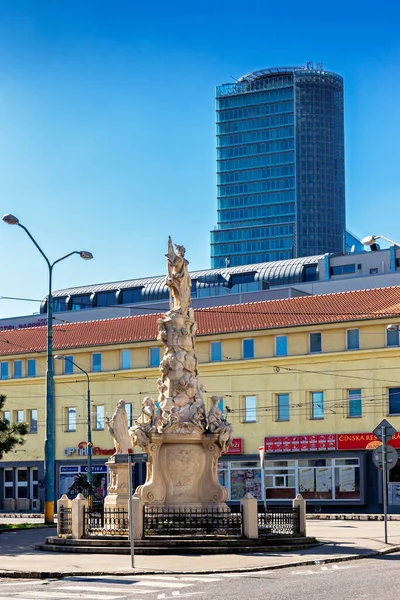 Florian Meydanı, Veba Kolonu, Heykeller, Hıristiyanlık, Ulusal Banka, Bratislava, Slovakya.