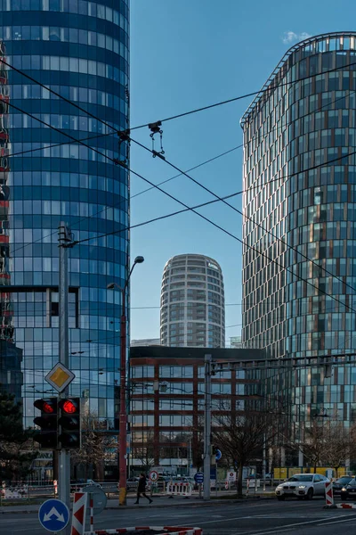 Mlynske nivy 2; Karadzicova Caddesi; Bratislava; Slovakya.