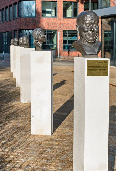 Cabeças Personagens Escultor Frantiek Xaver Messerschmidt Quadrado Nativo Bratislava Eslováquia — Fotografia de Stock