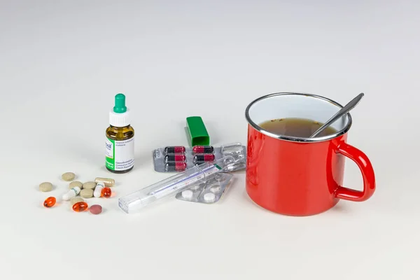 Hastalık Tedavisi Ilaçlar Sıcak Çay Ilaçlar — Stok fotoğraf