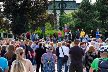 Bratislava 'da İgor Matoviç hükümetine karşı düzenlenen hükümet karşıtı protesto, 11.6.2020, Slovakya.