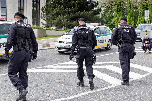 Slovakya parlamentosu için hükümet karşıtı protesto, 5.5.5.2020, NATO, G5 ağı, Bratislava, Slovakya.