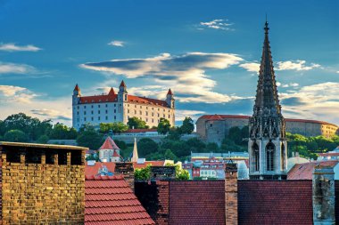 Bratislava Kalesi, Kültür Anıtı, Klarisky Kilise Kulesi, Slovakya.