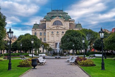 Şehir merkezi, Kosice, tiyatro, Slovakya.