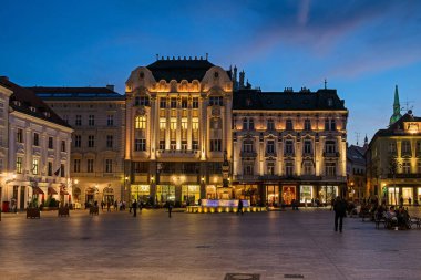 Ana meydan, Art Nouveau binası, Bratislava, Slovakya.