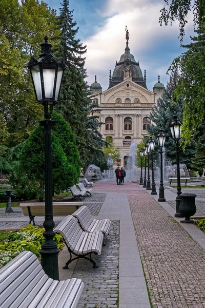 Şehir merkezi, Kosice, tiyatro, Slovakya