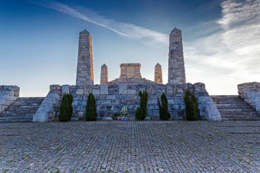Bradlo, Memorial, Milan Rastislav Stefanik, Brezova podu Bradlom, Slovakya