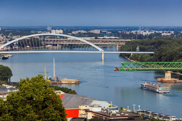 Строительство Нового Моста Братислава Словакия — стоковое фото