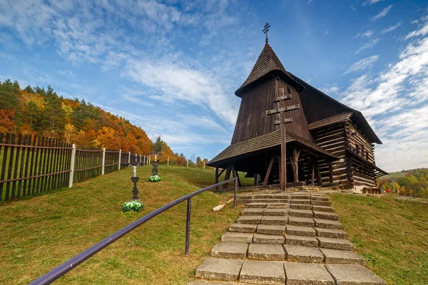Брезані Церква Святого Луки Євангеліста Словаччина — стокове фото
