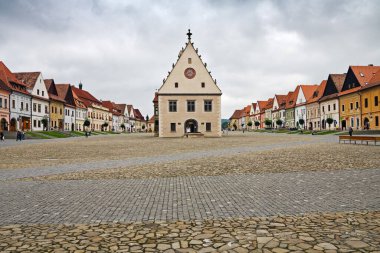 Bardejov, UNESCO, Slovakya 'daki Tarihi Ortaçağ Belediye Meydanı.