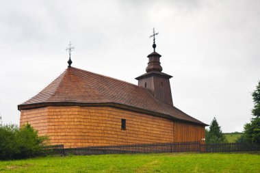 Aziz Luke Katolik Ahşap Kilisesi, Ahşap kiliseler, Krive, Slovakya.